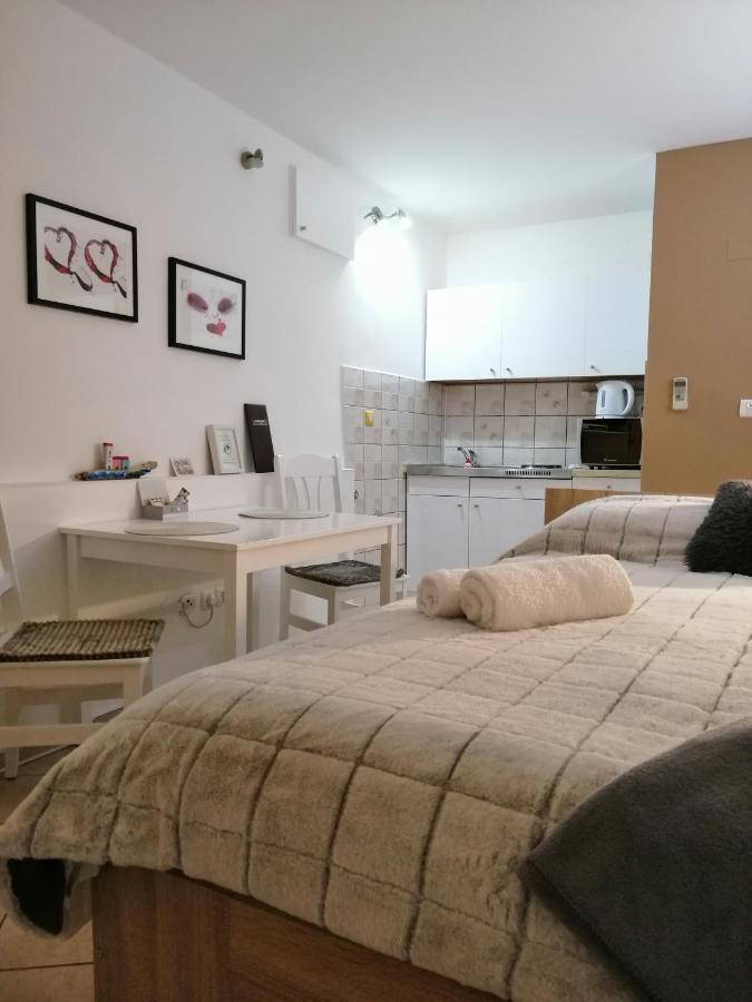 Apartments Vrime Biograd Na Moru Exterior photo